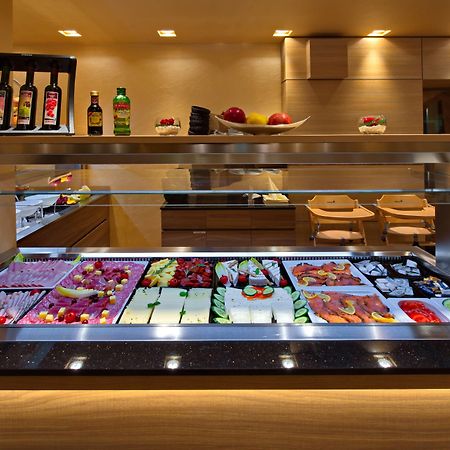 Best Western Plus, Bathurst Hotel & Suites Exteriör bild
