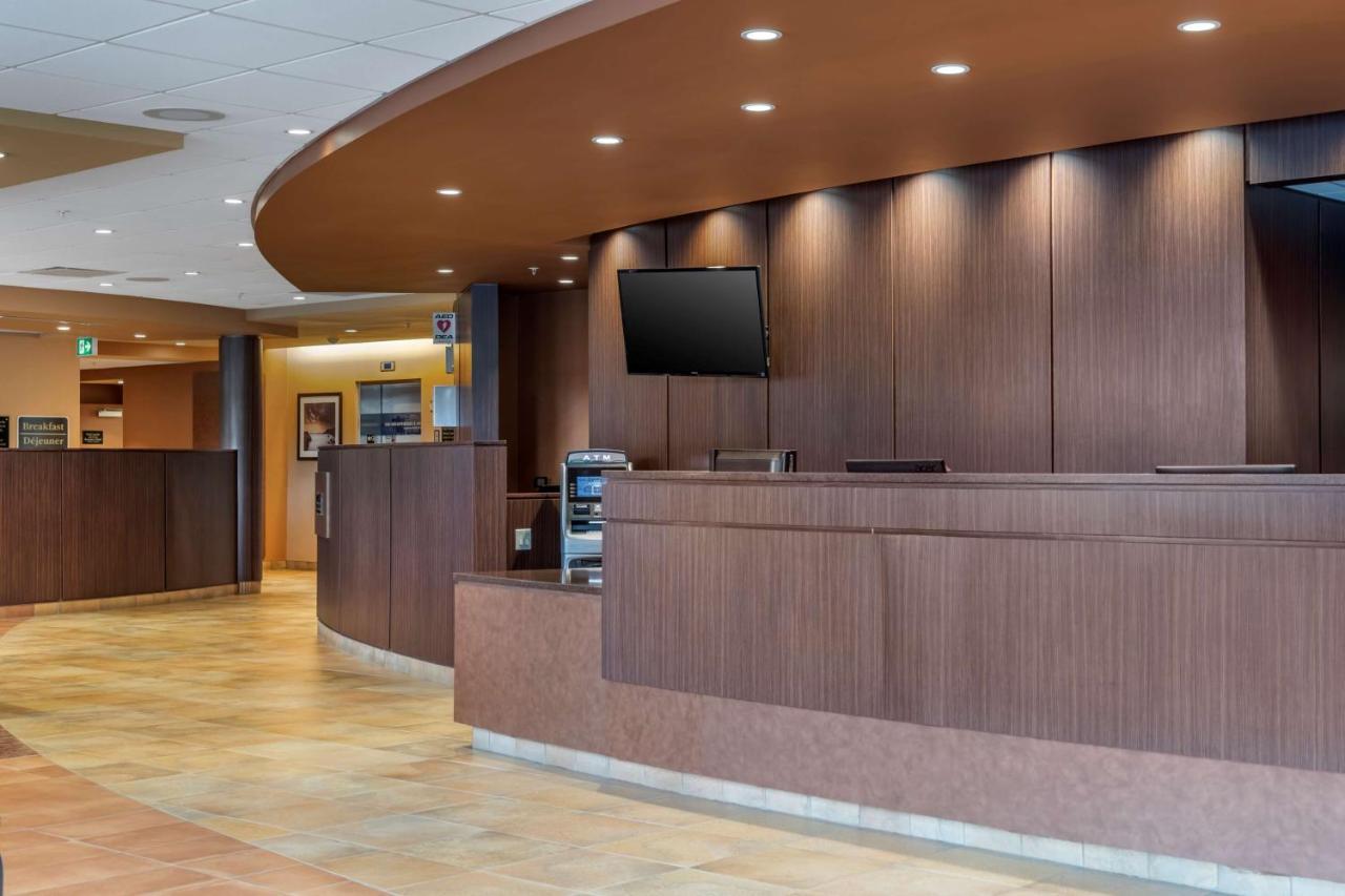 Best Western Plus, Bathurst Hotel & Suites Exteriör bild