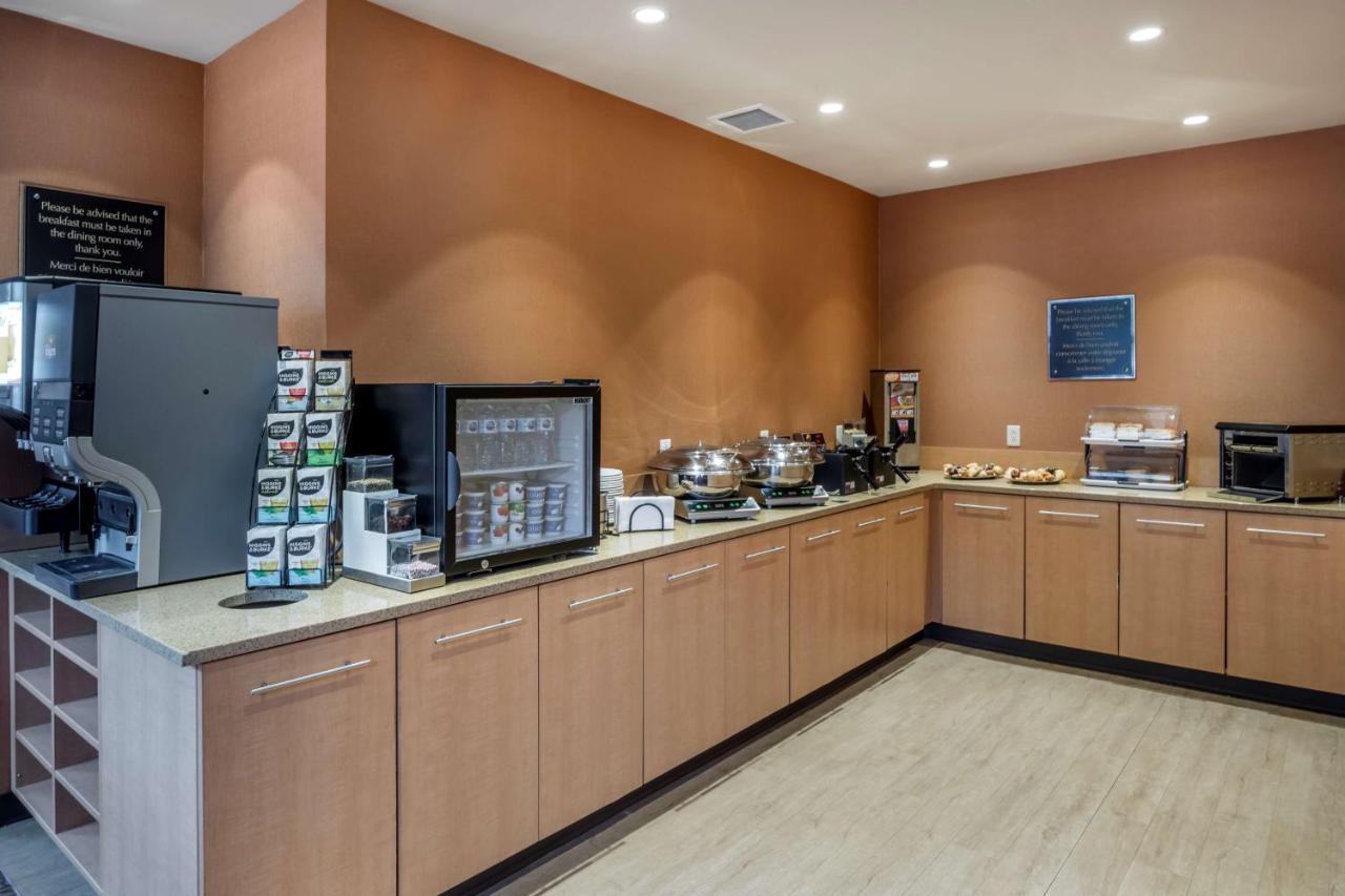 Best Western Plus, Bathurst Hotel & Suites Exteriör bild