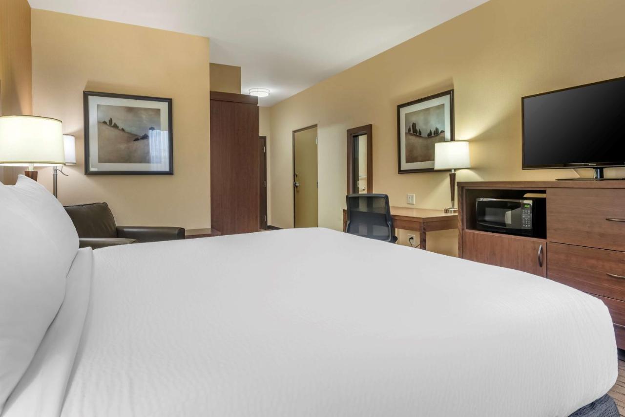 Best Western Plus, Bathurst Hotel & Suites Exteriör bild