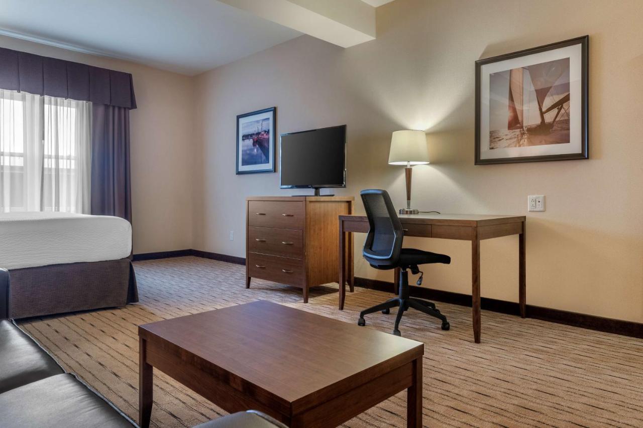 Best Western Plus, Bathurst Hotel & Suites Exteriör bild