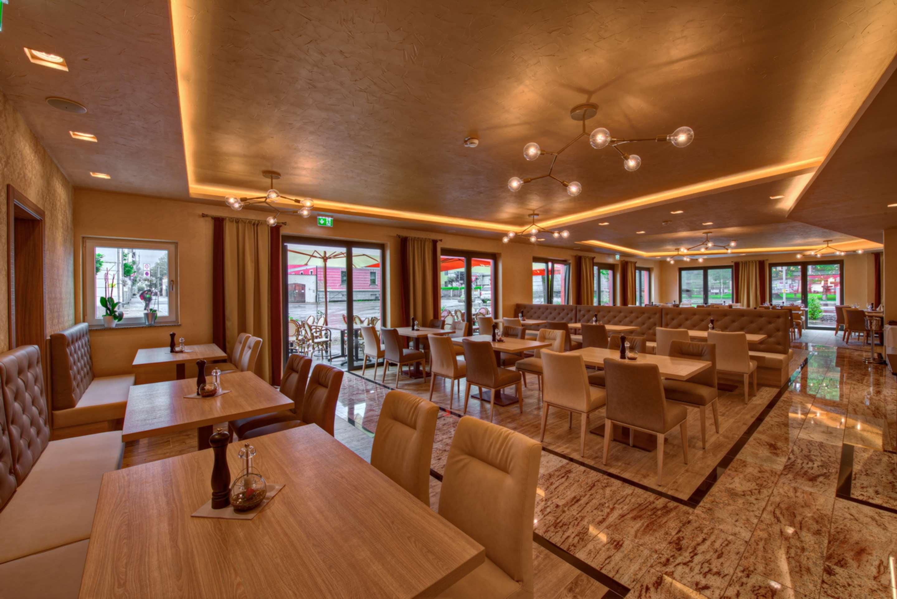 Best Western Plus, Bathurst Hotel & Suites Exteriör bild