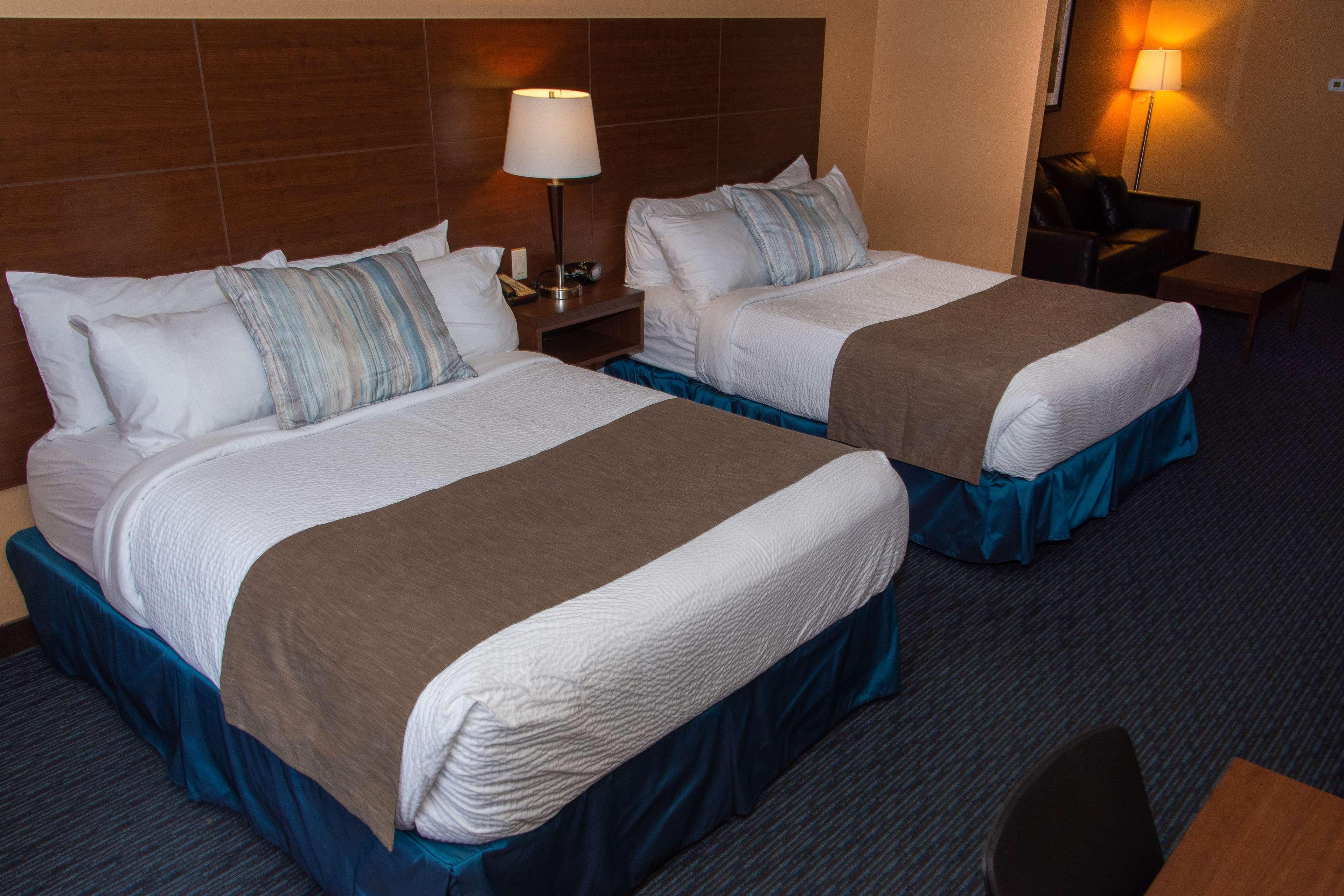 Best Western Plus, Bathurst Hotel & Suites Exteriör bild